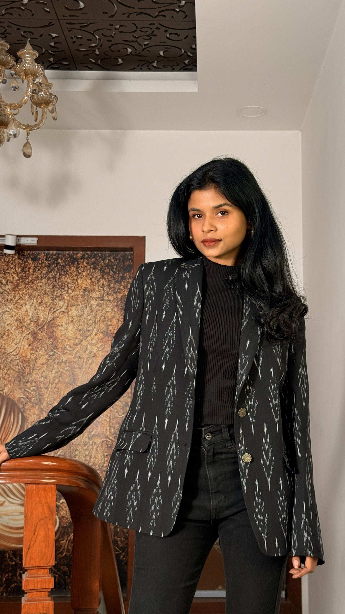 Schwarzer Ikat-Blazer